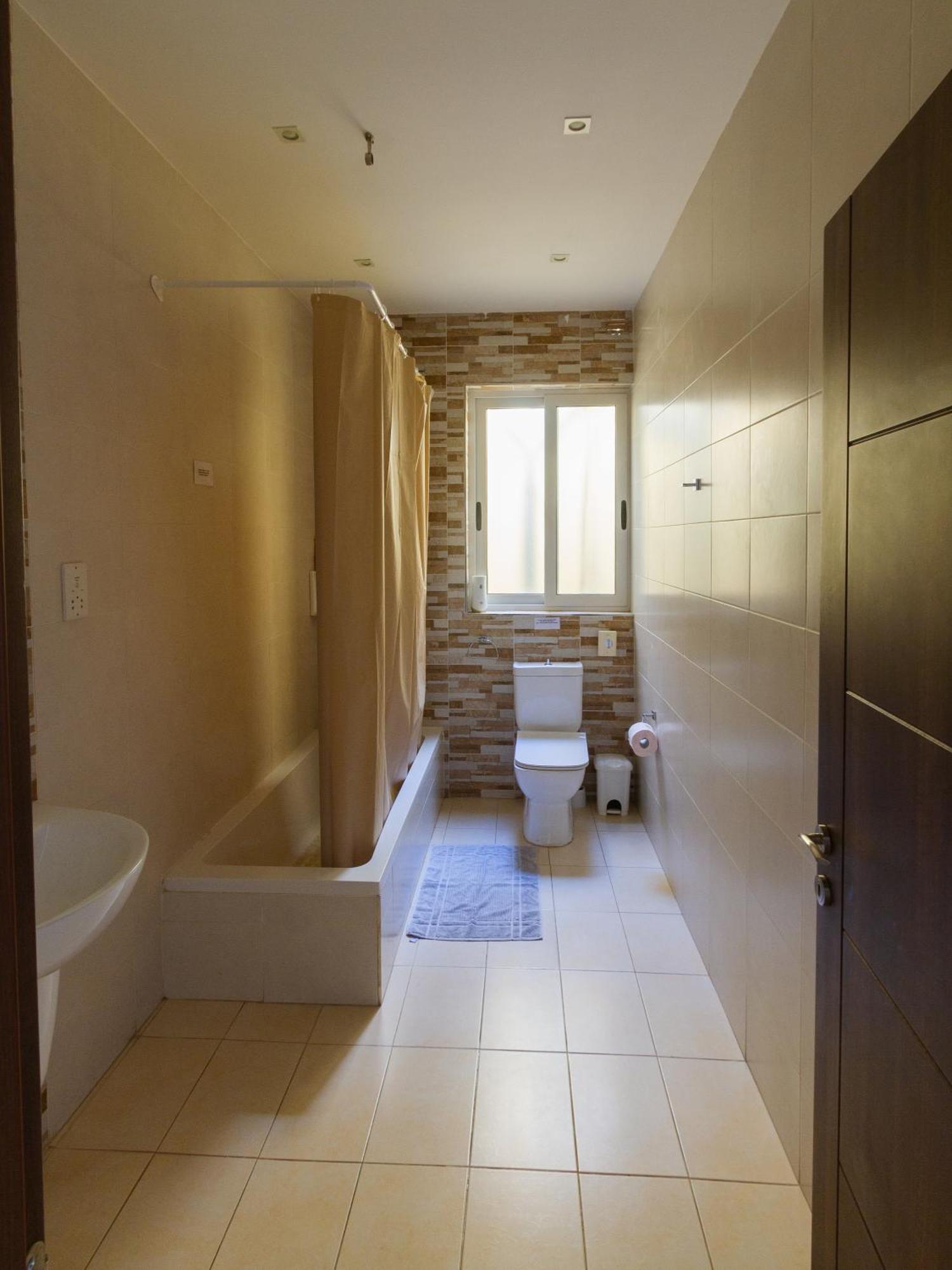 Modern & Central 2 Bedroom & 2 Bathrooms Apartment Msida Exterior photo