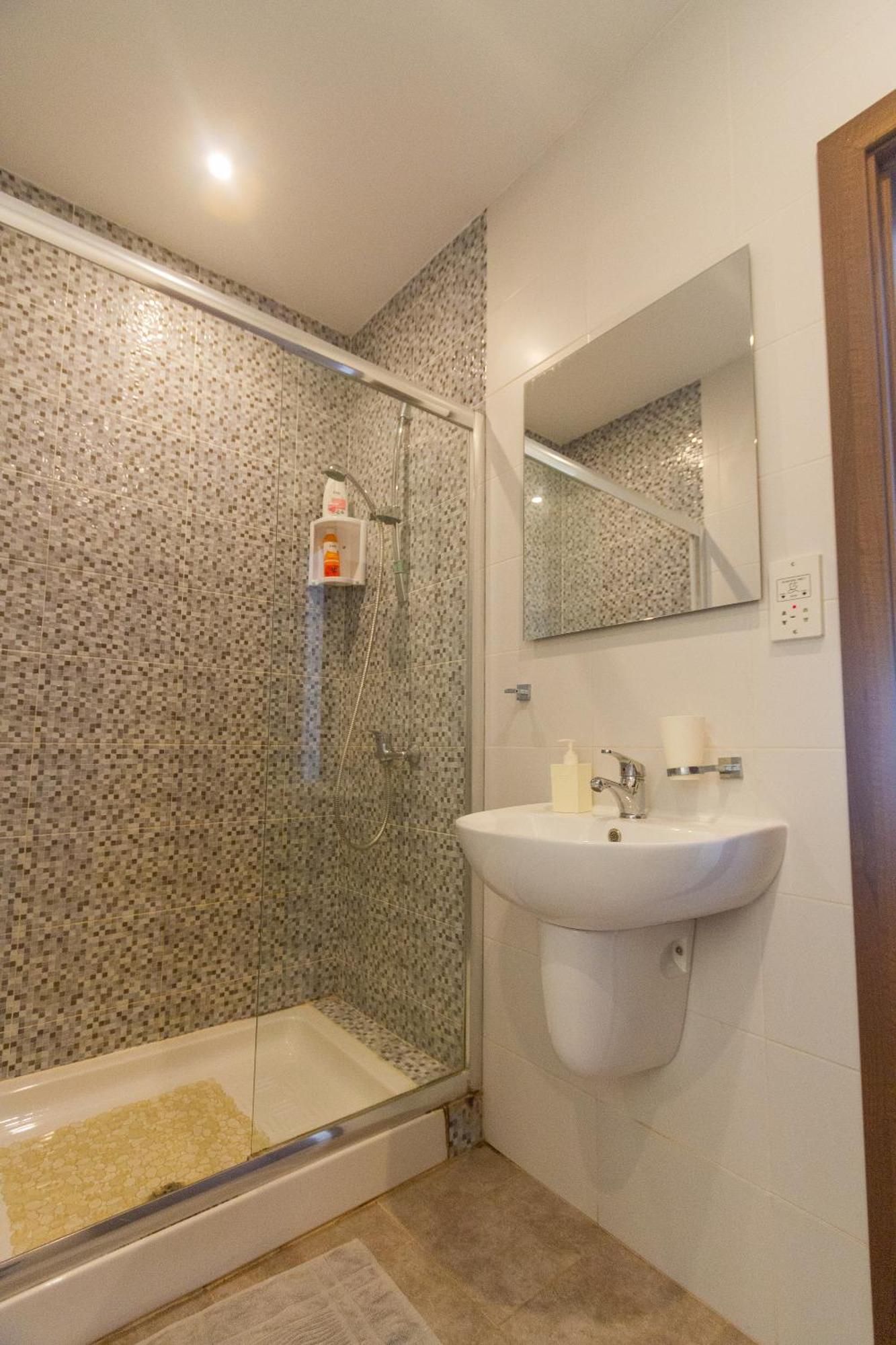 Modern & Central 2 Bedroom & 2 Bathrooms Apartment Msida Exterior photo